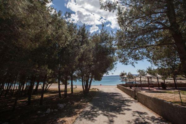 Apartman Franc S Vir Luaran gambar