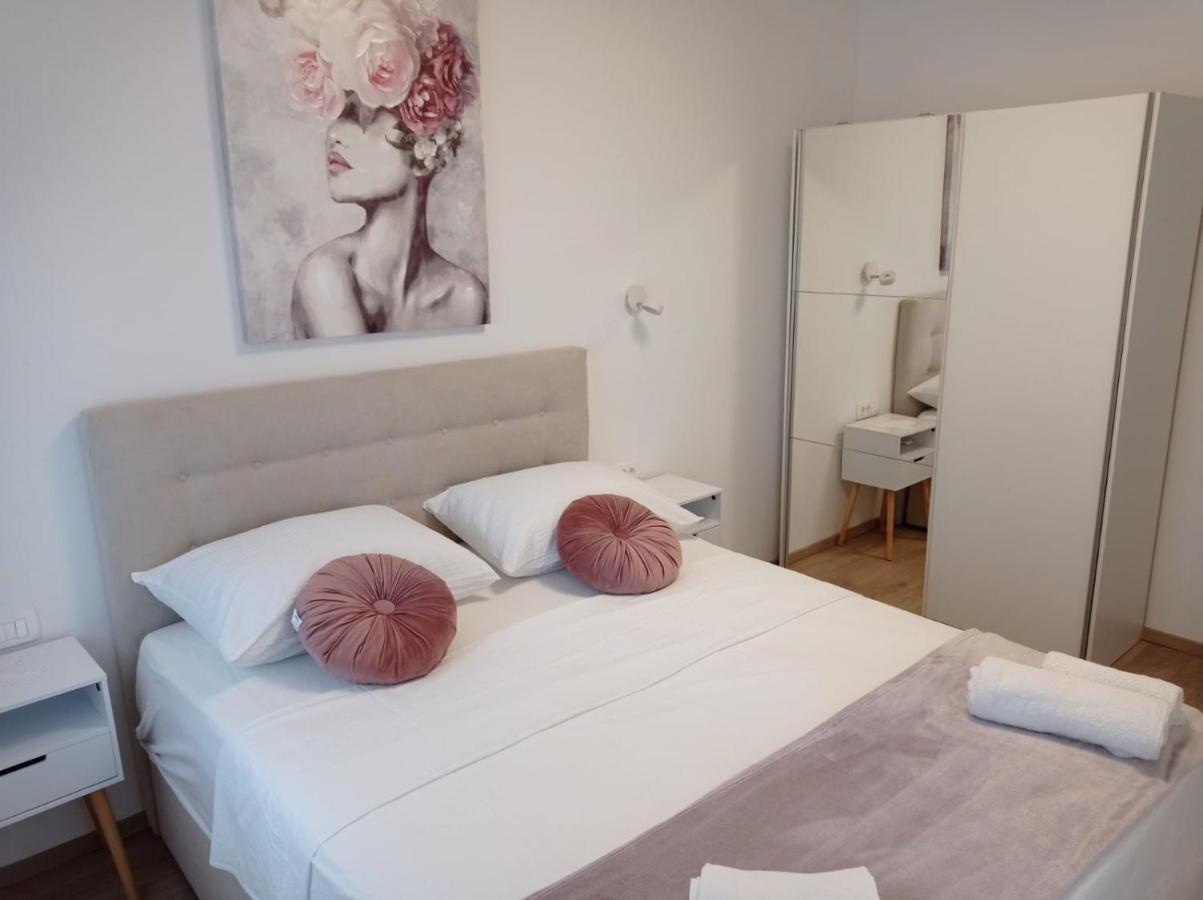 Apartman Franc S Vir Luaran gambar